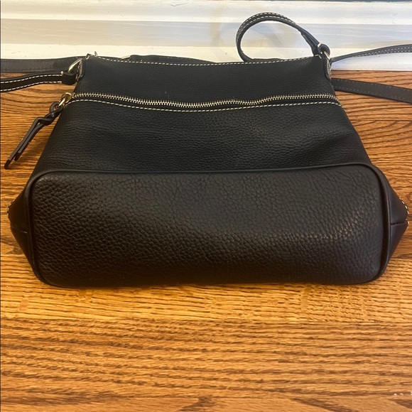 Dooney & Bourke Pebbled Black Leather Crossbody Bag with Gold Logo - Picture 3 of 16